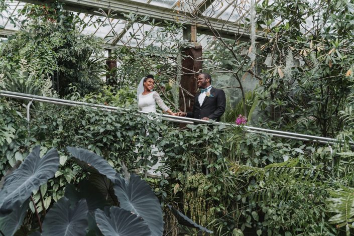 Bride and Groom Photo at Kew Garden