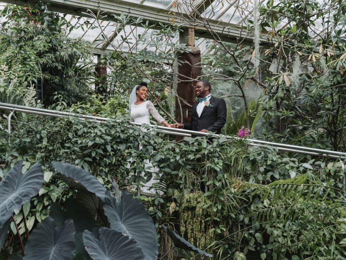 Bride and Groom Photo at Kew Garden